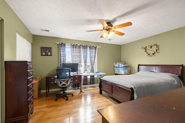 212 Bay Meadows Drive, Richmond, KY 40475