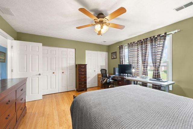 212 Bay Meadows Drive, Richmond, KY 40475