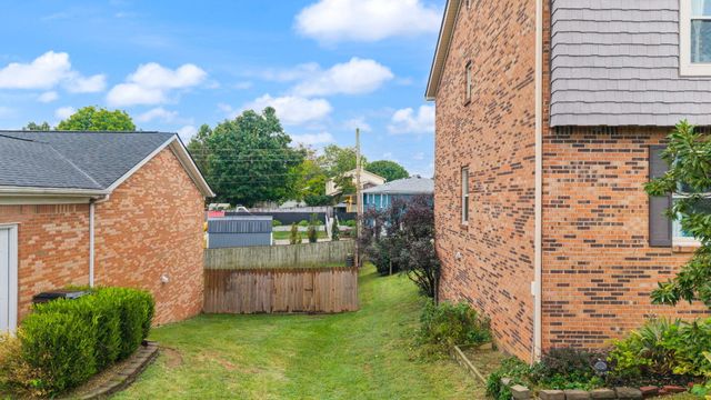 212 Bay Meadows Drive, Richmond, KY 40475
