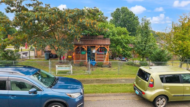 212 Bay Meadows Drive, Richmond, KY 40475