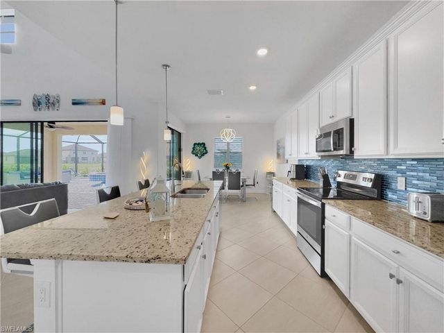 3319 Menores WAY, Fort Myers, FL 33905