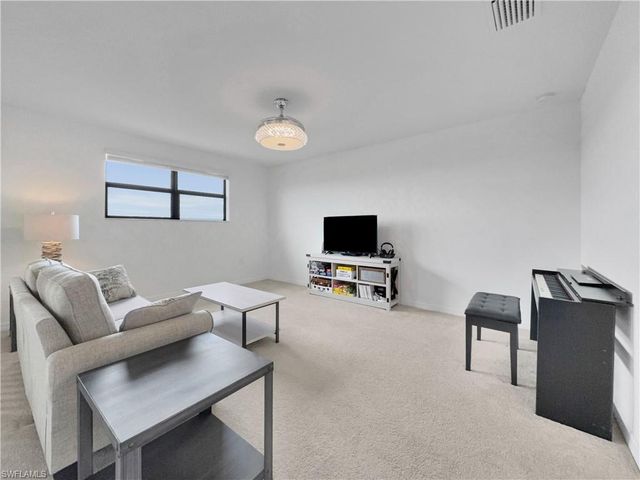 3319 Menores WAY, Fort Myers, FL 33905