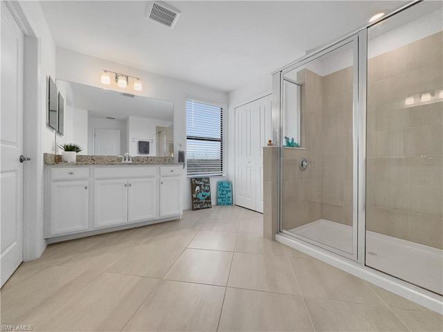 3319 Menores WAY, Fort Myers, FL 33905