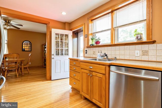 241 JAMES ST, Mount Ephraim, NJ 08059