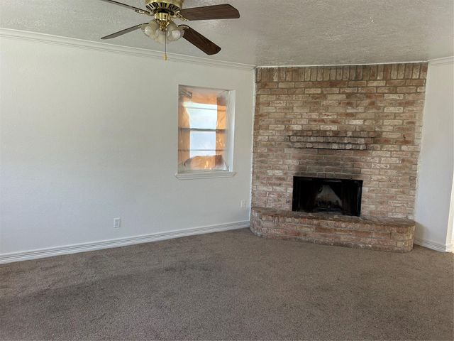 510 S Blackwell Street, La Porte, TX 77571