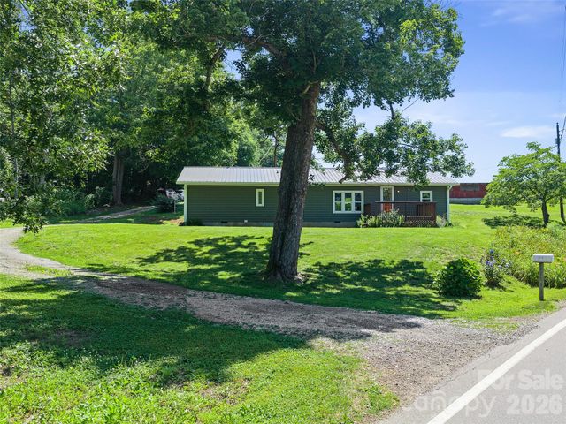 1115, 1125, 1127 Glenn Bridge Road SE, Arden, NC 28704