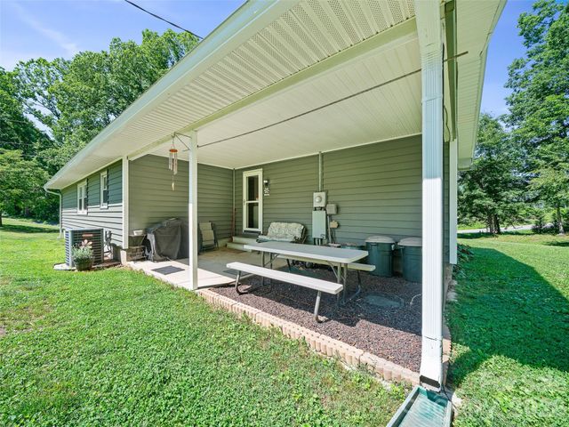 1115, 1125, 1127 Glenn Bridge Road SE, Arden, NC 28704