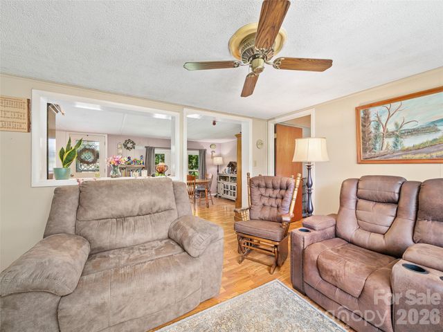 1115, 1125, 1127 Glenn Bridge Road SE, Arden, NC 28704