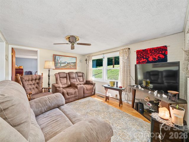 1115, 1125, 1127 Glenn Bridge Road SE, Arden, NC 28704