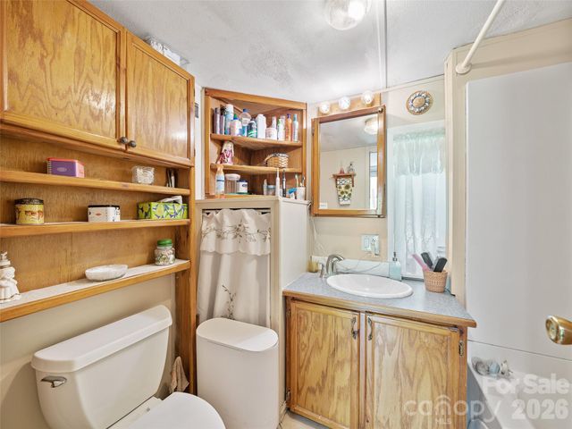1115, 1125, 1127 Glenn Bridge Road SE, Arden, NC 28704