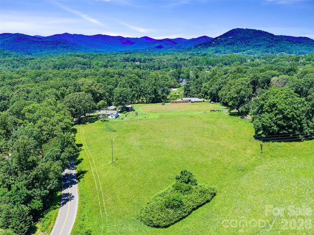 1115, 1125, 1127 Glenn Bridge Road SE, Arden, NC 28704