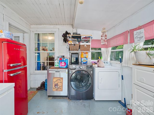 1115, 1125, 1127 Glenn Bridge Road SE, Arden, NC 28704
