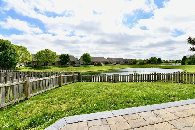 1621 Blue Grass Parkway, Greenwood, IN 46143