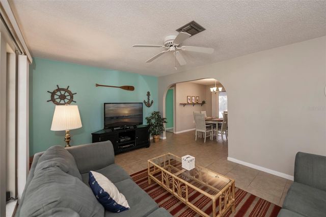543 MAYVIEW AVENUE NW, Port Charlotte, FL 33952