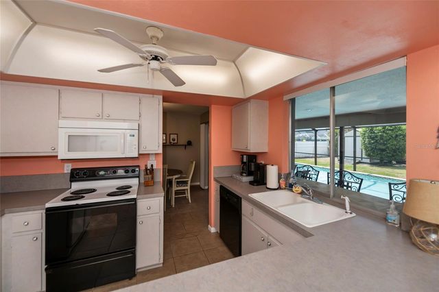 543 MAYVIEW AVENUE NW, Port Charlotte, FL 33952