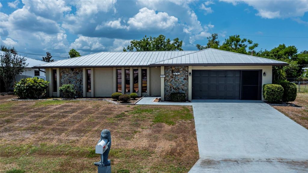 543 MAYVIEW AVENUE NW, Port Charlotte, FL 33952