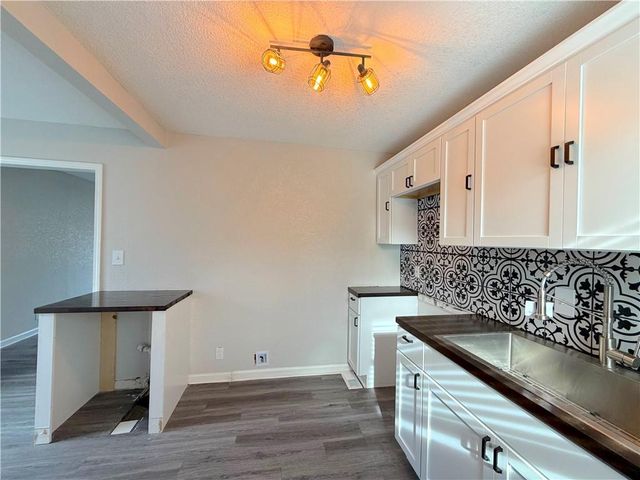 3401 E 58th Terrace, Kansas City, MO 64130