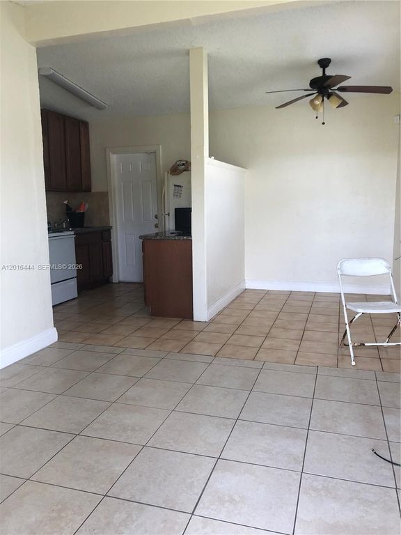 640 SW 7th St, Homestead, FL 33030