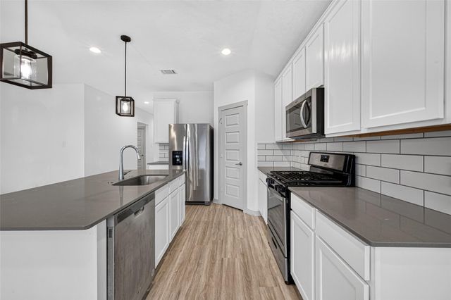 7007 Fleetwood Crescent Way, Richmond, TX 77407