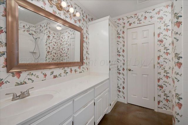 438 ROBERTS Drive, Amarillo, TX 79118