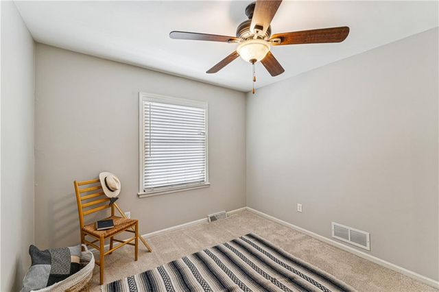 7920 Gillette Street, Lenexa, KS 66215