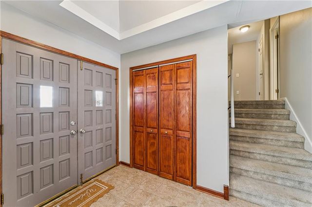 7920 Gillette Street, Lenexa, KS 66215