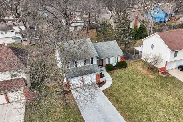 7920 Gillette Street, Lenexa, KS 66215