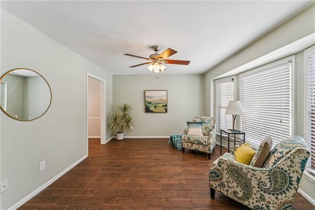 7920 Gillette Street, Lenexa, KS 66215