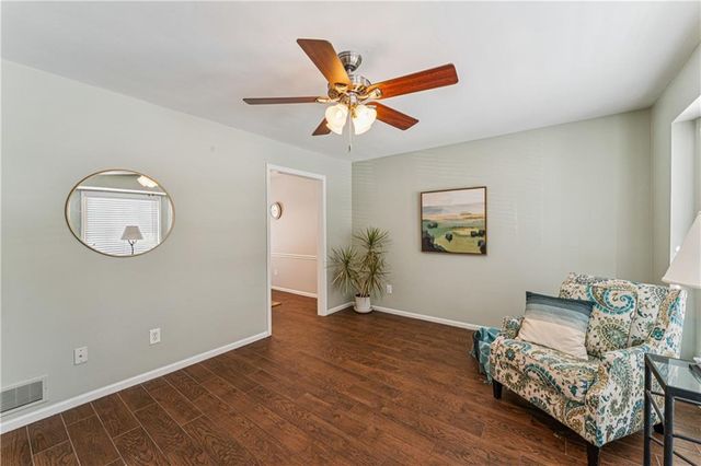 7920 Gillette Street, Lenexa, KS 66215