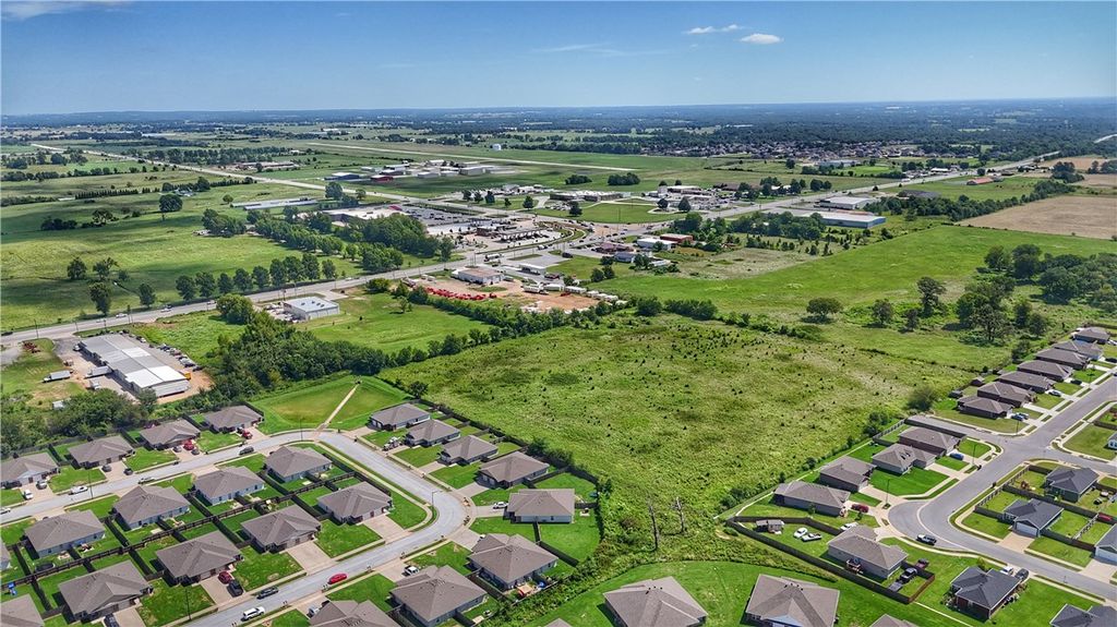 3948 E Highway 412, Siloam Springs, AR 72761