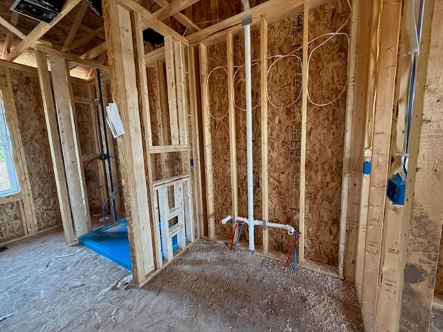 128 Sunbird Court, Waterloo, IA 50701