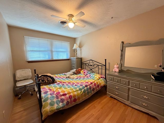 701 Terry Drive, Joliet, IL 60435