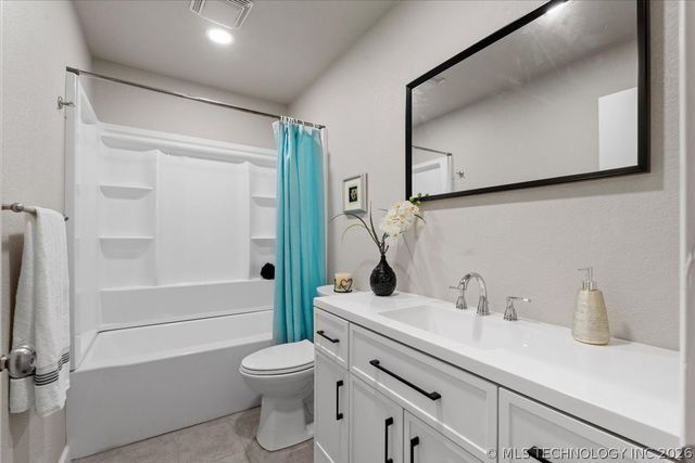 2527 S 110th East Avenue, Tulsa, OK 74129