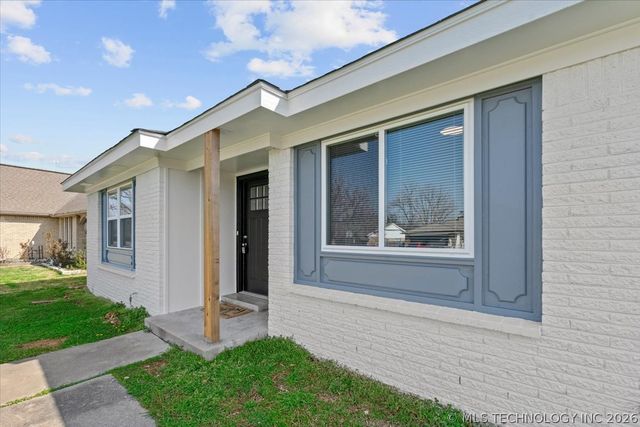 2527 S 110th East Avenue, Tulsa, OK 74129