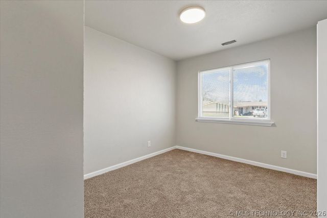 2527 S 110th East Avenue, Tulsa, OK 74129