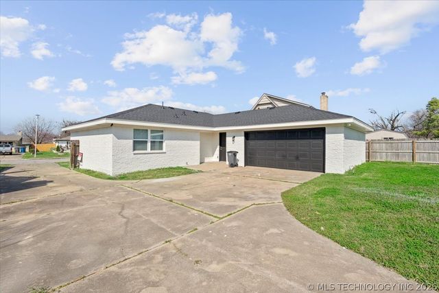 2527 S 110th East Avenue, Tulsa, OK 74129