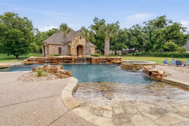 6101 Paper Shell Way, Fort Worth, TX 76179