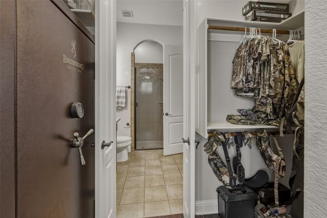 6101 Paper Shell Way, Fort Worth, TX 76179