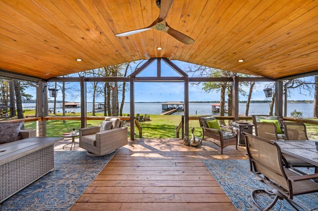 23351 Wateridge Loop, Flint, TX 75762