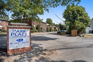 3 Albert Dr 3, Woburn, MA 01801