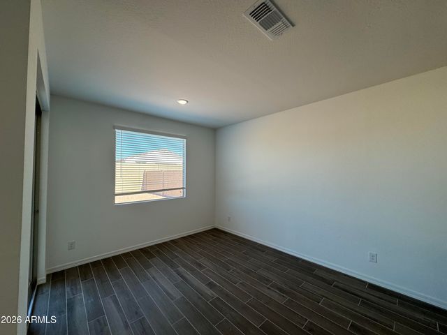 7606 W SMOKETREE Drive, Peoria, AZ 85383
