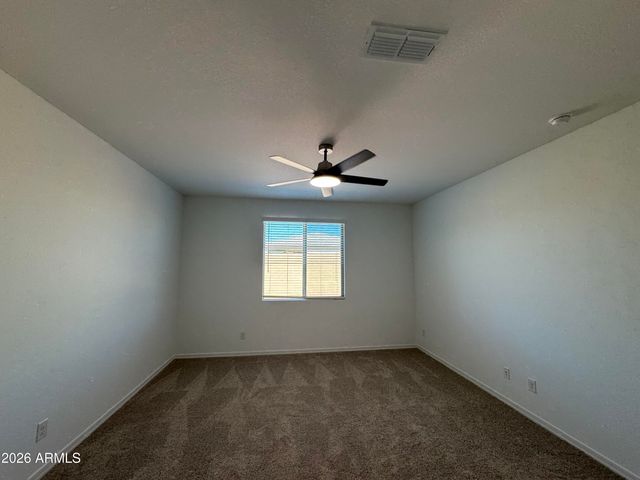 7606 W SMOKETREE Drive, Peoria, AZ 85383
