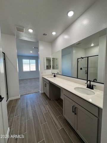 7606 W SMOKETREE Drive, Peoria, AZ 85383