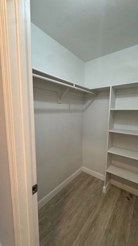 802 Saint Andrews Road 15, Hollywood, FL 33021