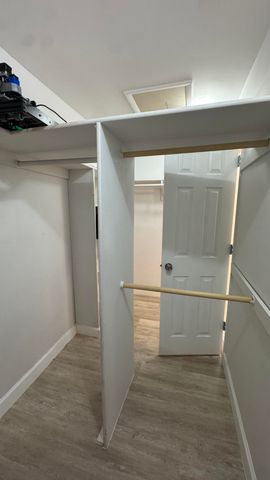 802 Saint Andrews Road 15, Hollywood, FL 33021