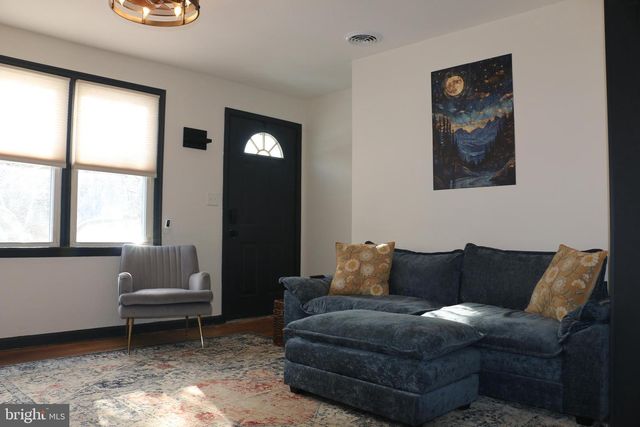 2717 MONMOUTH RD, Jobstown, NJ 08041