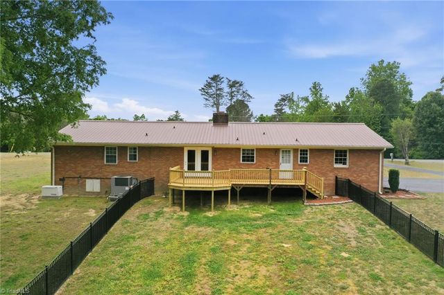 2127 Stoney Creek Church Road, Burlington, NC 27217