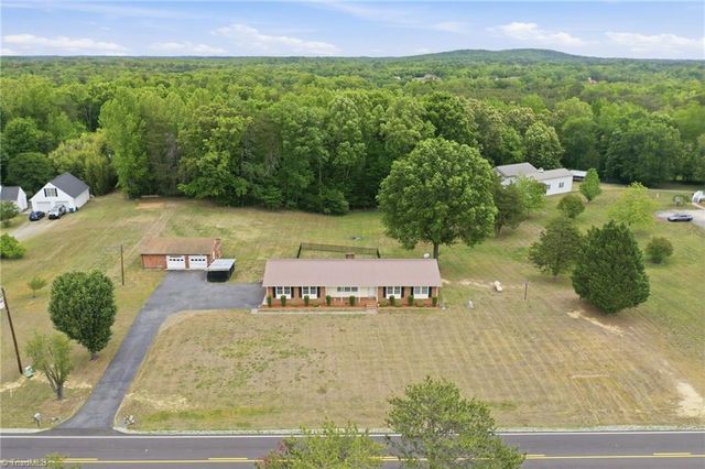 2127 Stoney Creek Church Road, Burlington, NC 27217