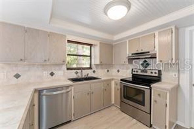 6632 NW 52ND TERRACE, Gainesville, FL 32653