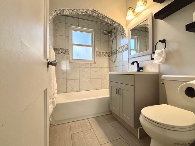1919 E 22ND ST, Cheyenne, WY 82007